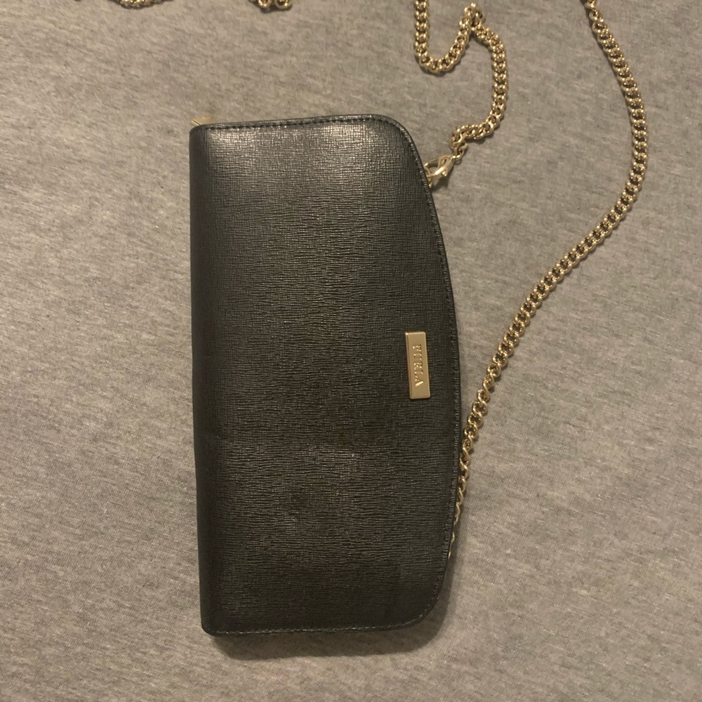 Furla wallet on chain
